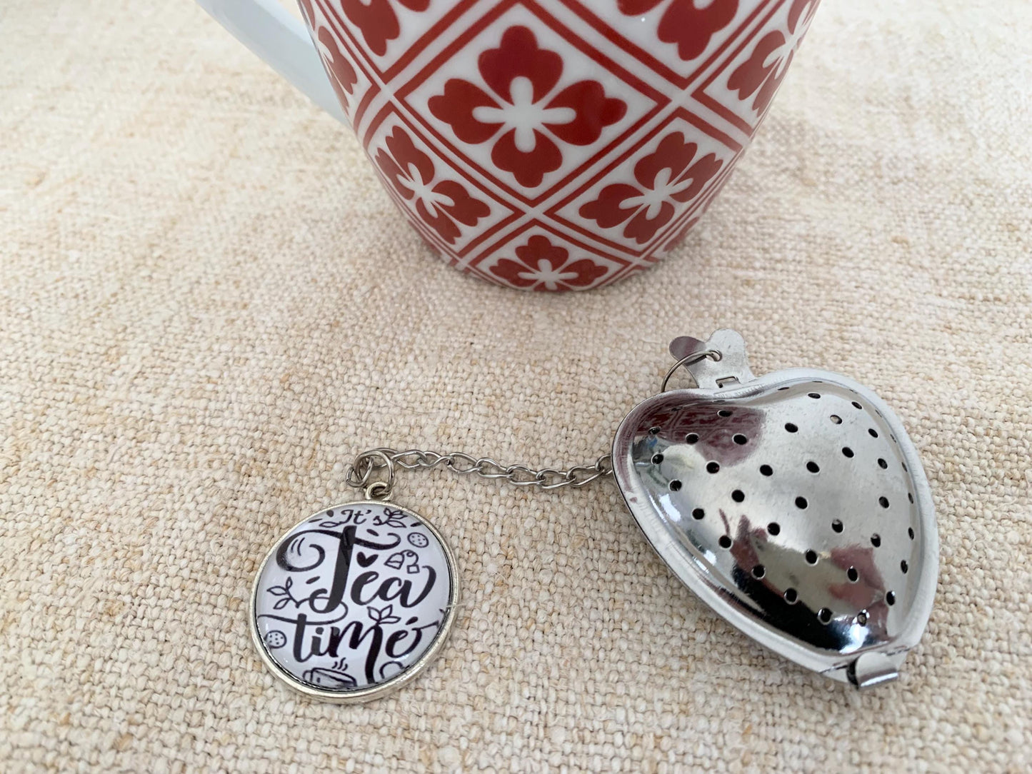 Infuseur à thé, boule à thé, forme coeur, avec pendentif cabochon en verre