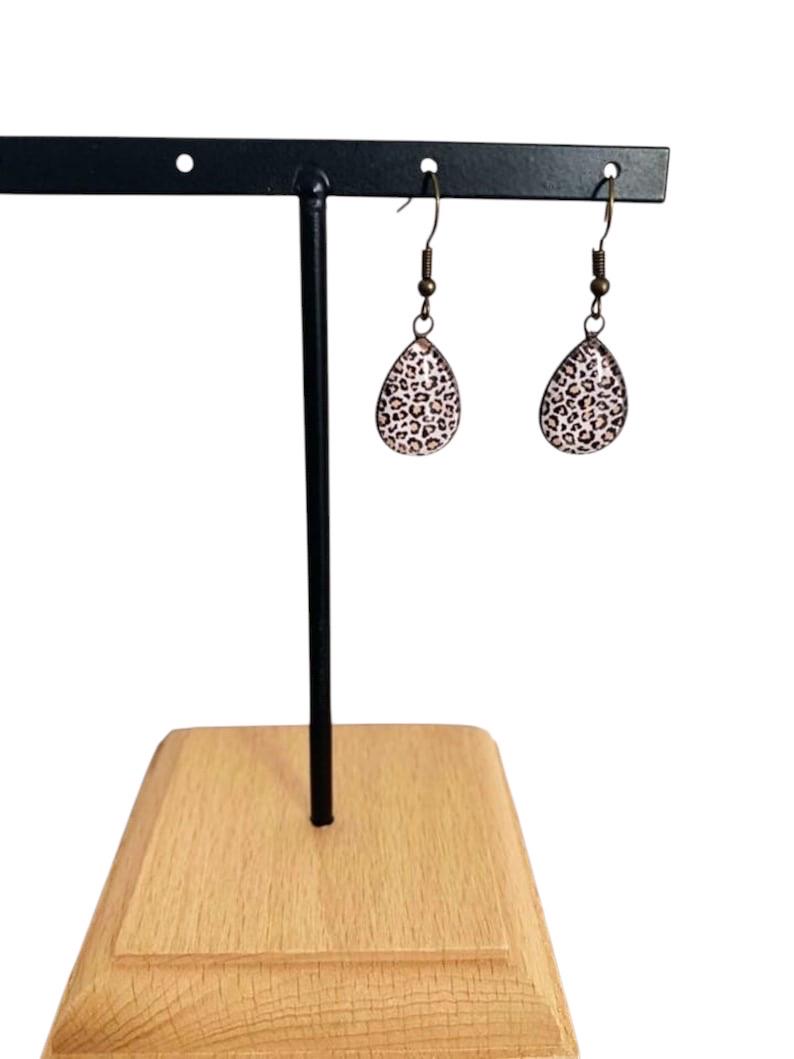 Boucles d'oreilles gouttes , boucles léopard, motif léopard, cabochon verre