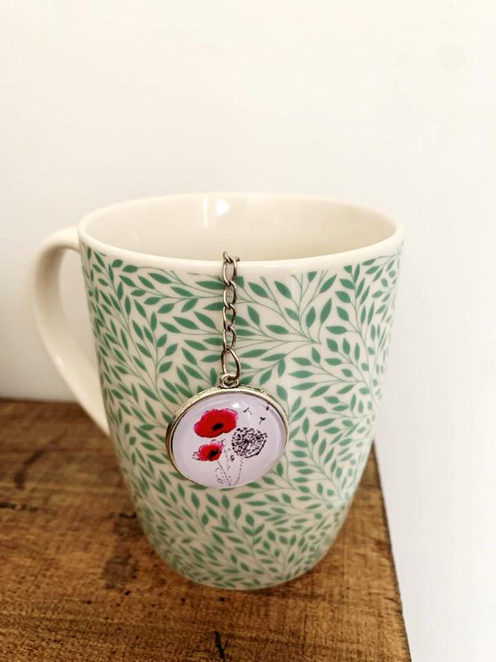 Infuseur à thé, boule à thé, forme coeur, avec pendentif cabochon en verre
