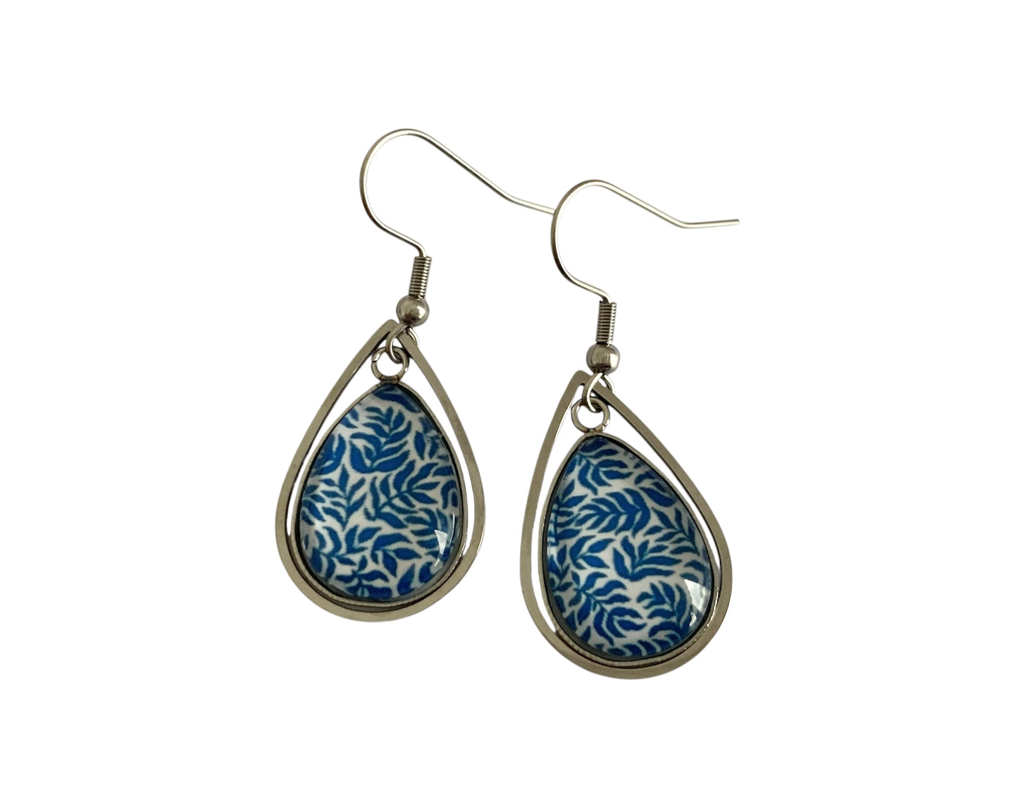 Boucles d’oreilles cabochon argentées, gouttes, esprit végétal, feuillage bleu, cabochons en verre