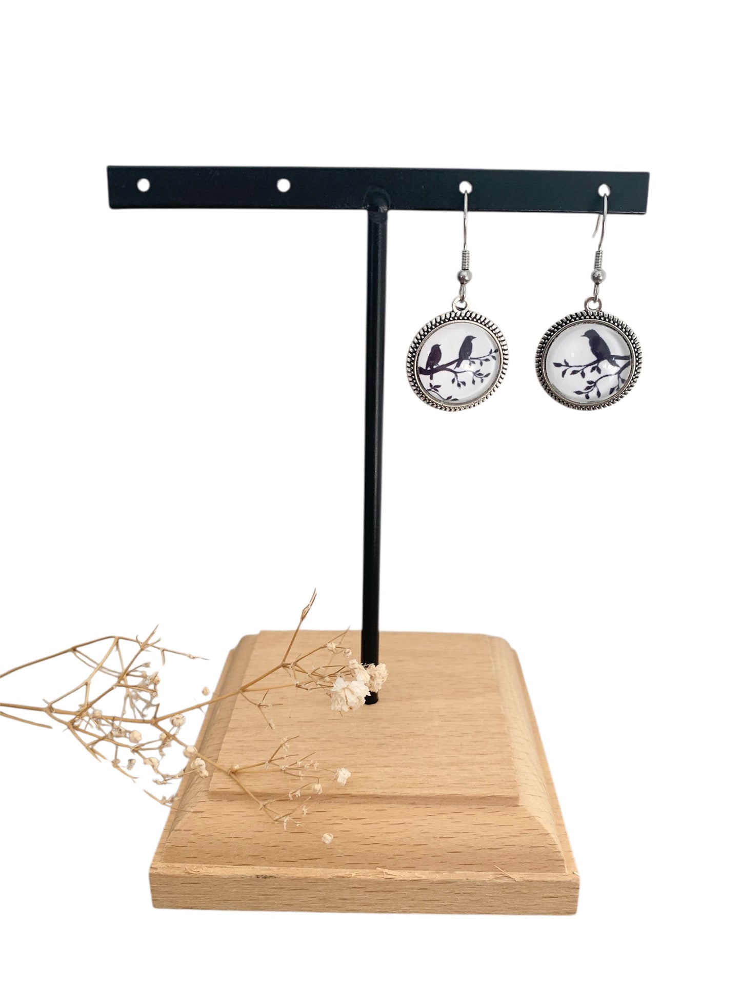 Boucles d’oreilles cabochons pendantes, argentées, asymétriques, arbre et oiseaux