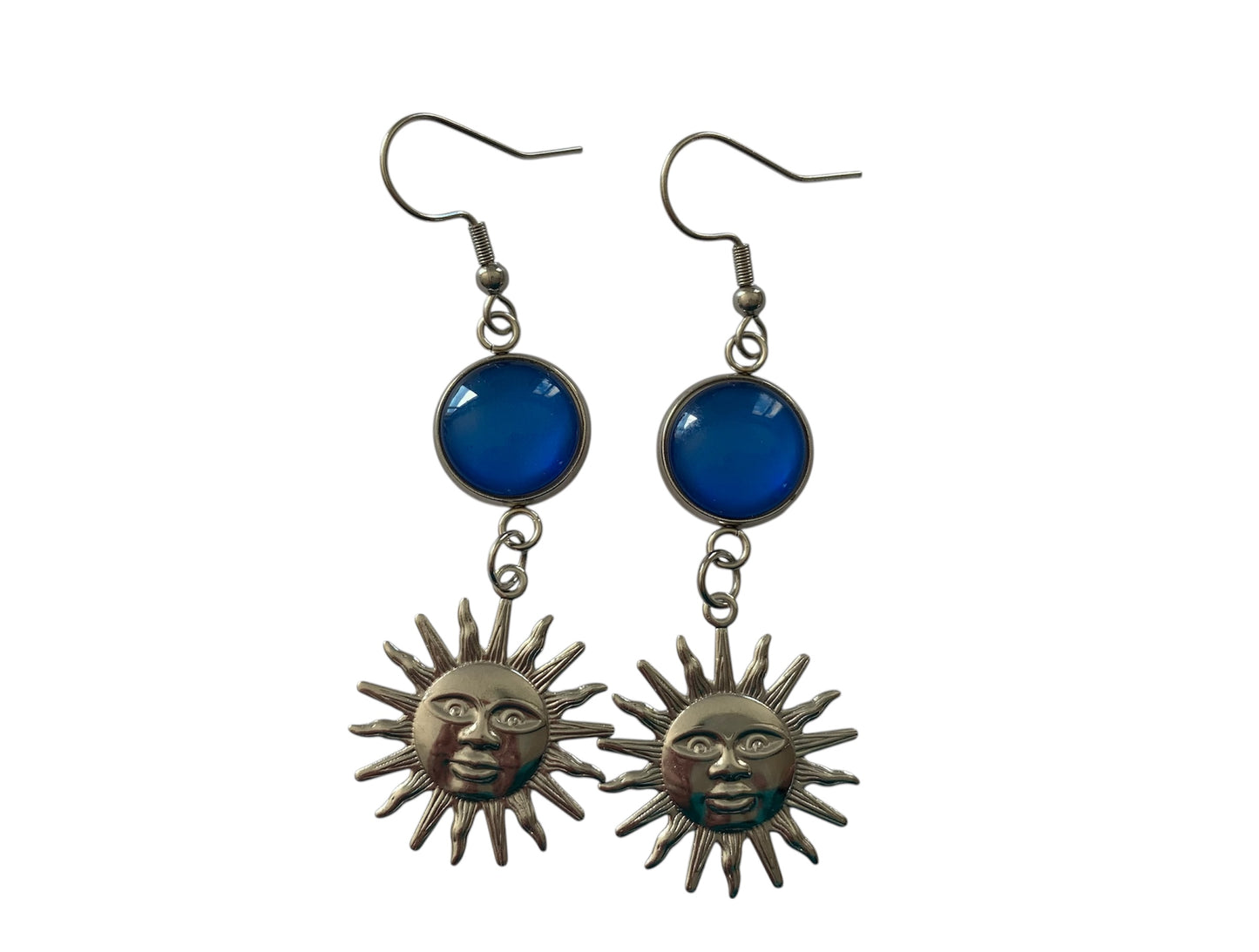 Boucles d'oreilles soleil Azur - cabochon bleu et soleil argenté , style bohème - acier inoxydable
