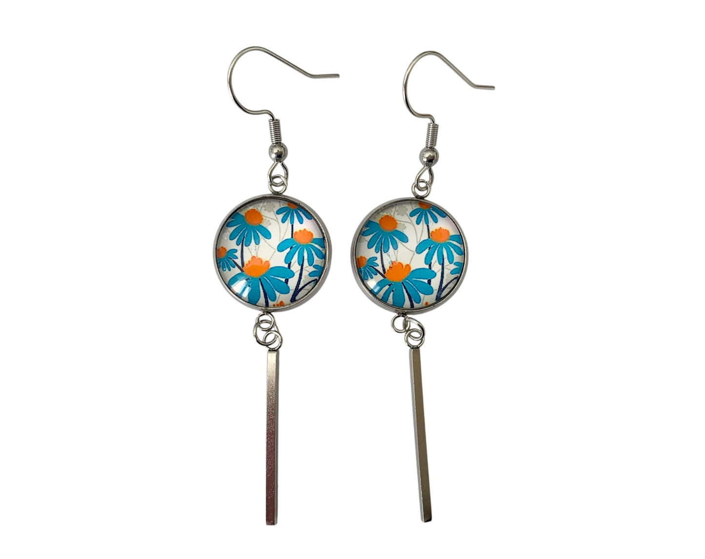 Boucles d'oreilles cabochon, pendantes, argentées, rondes, petites fleurs pâquerettes