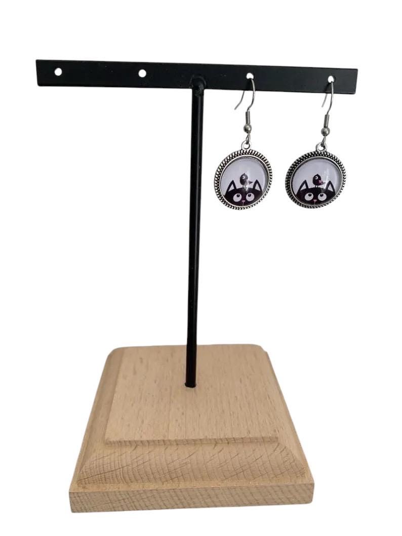 Boucles d’oreilles cabochon pendantes, argentées, chats rigolos, noir et blanc, vintage, cabochon verre