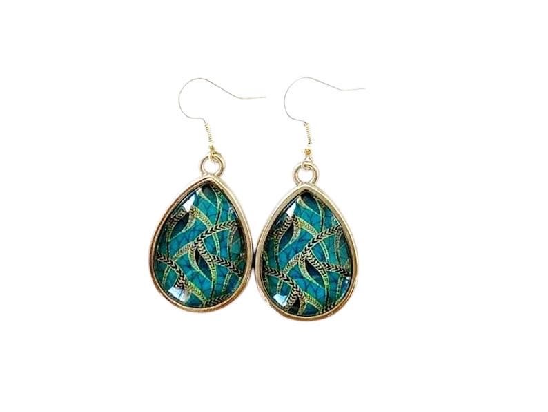 Boucles d’oreilles cabochon argentées, gouttes, esprit végétal, vert, tendance, cabochon verre