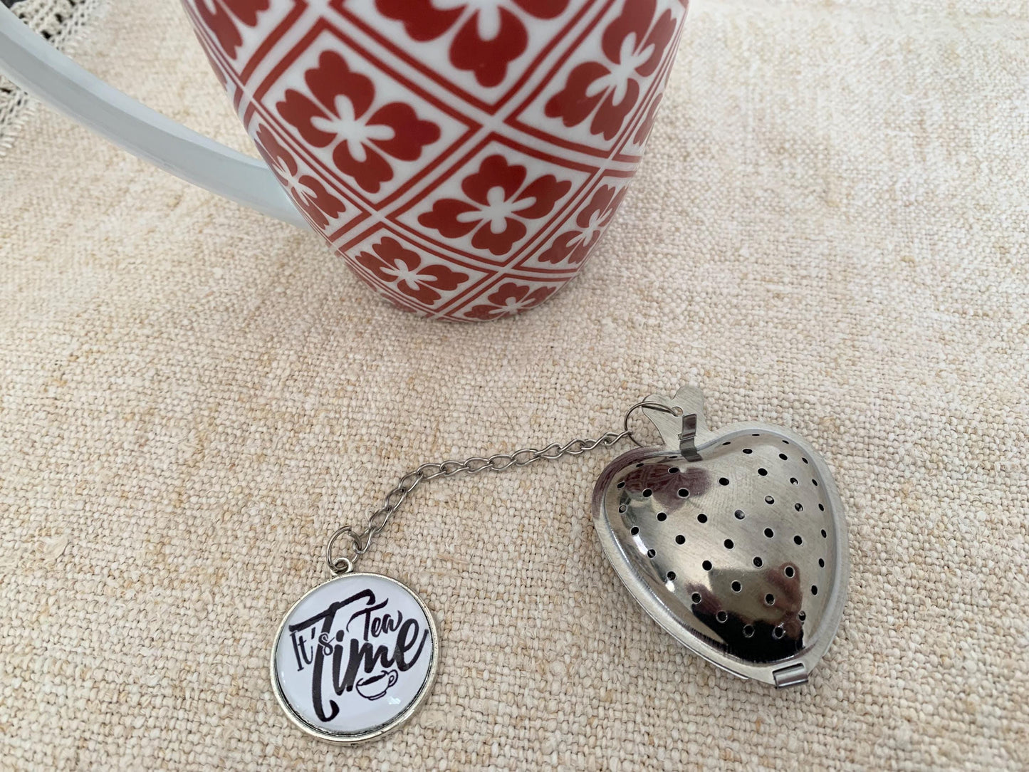 Infuseur à thé, boule à thé, forme coeur, avec pendentif cabochon en verre