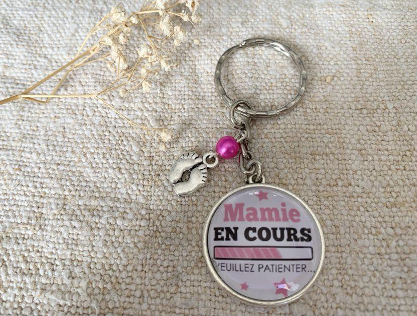 Porte clé mamie en cours ....