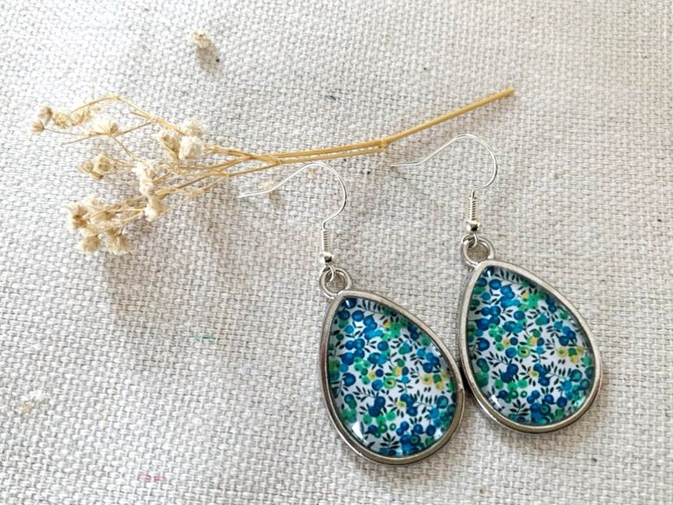 Boucles d'oreilles pendantes gouttes, argentées, fleurs, vintage, cabochon verre