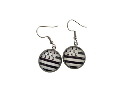 Boucles d'oreilles pendantes, argentées, drapeau breton, cabochons verre