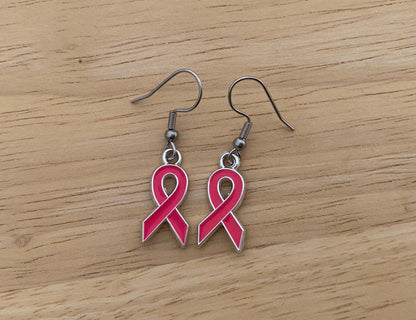 Boucles d'oreilles pendantes pendentif ruban rose, octobre rose, lutte contre le cancer