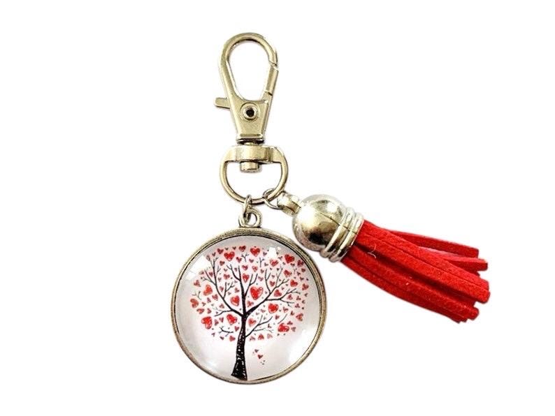 porte clé, Bijou de sac, arbre de vie et pompon rouge, cabochon en verre