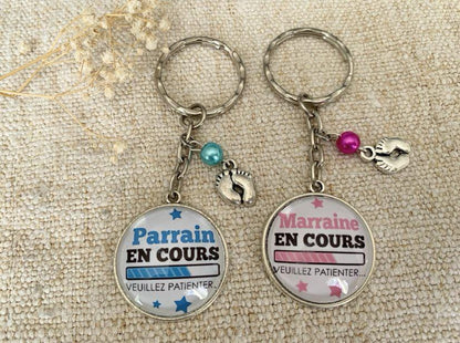Demande parrain marraine, DUO de porte clés pour parrain et marraine, annonce naissance,  en cours ....