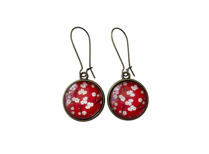 Boucles d'oreilles cabochon pendantes , petites fleurs, cabochons verre