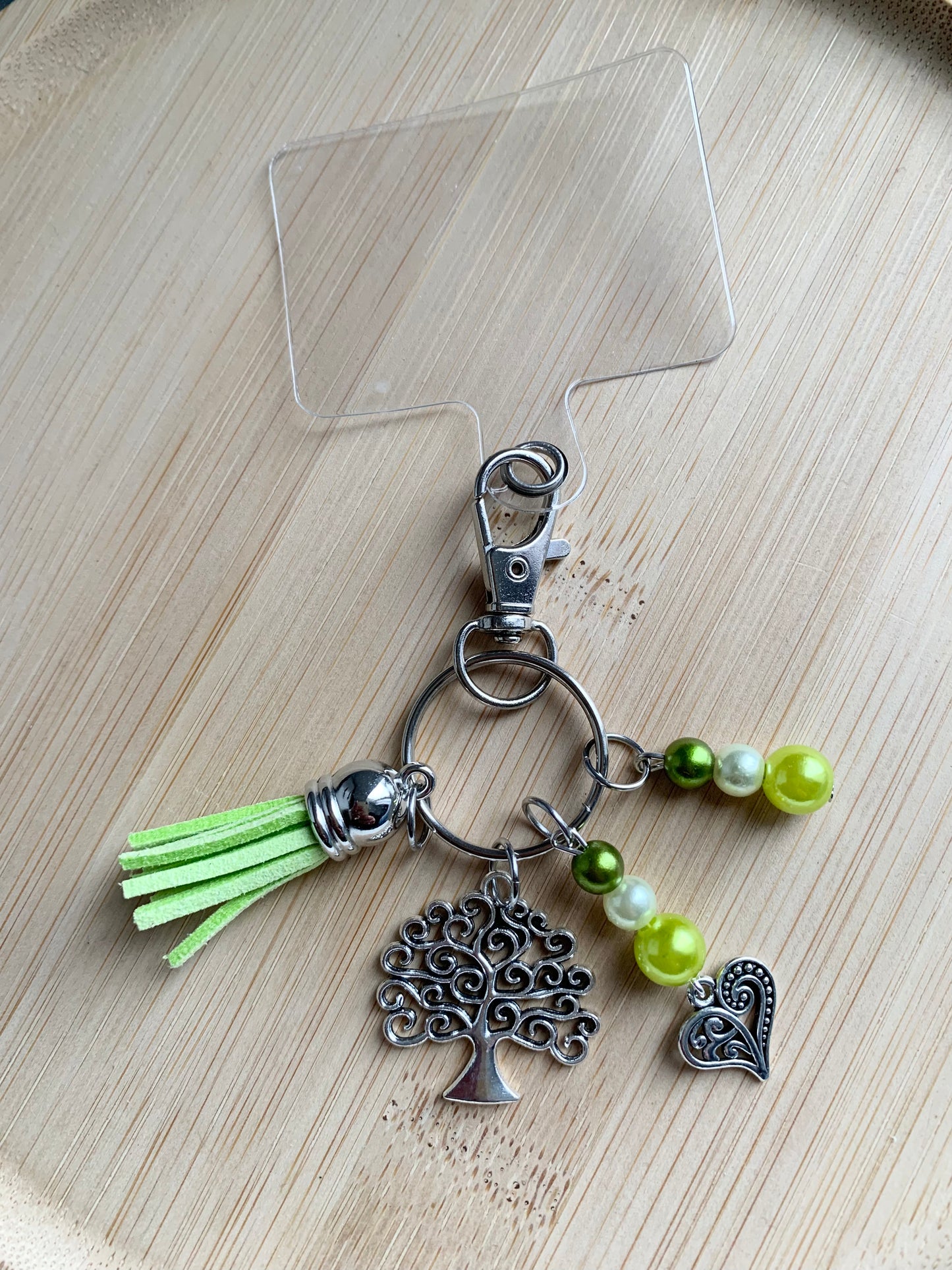 Bijou de téléphone, perles et pendentifs argentés, vert, arbre de vie