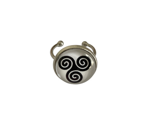 Bague cabochon fantaisie, trikell, argentée, ajustable, cabochon verre