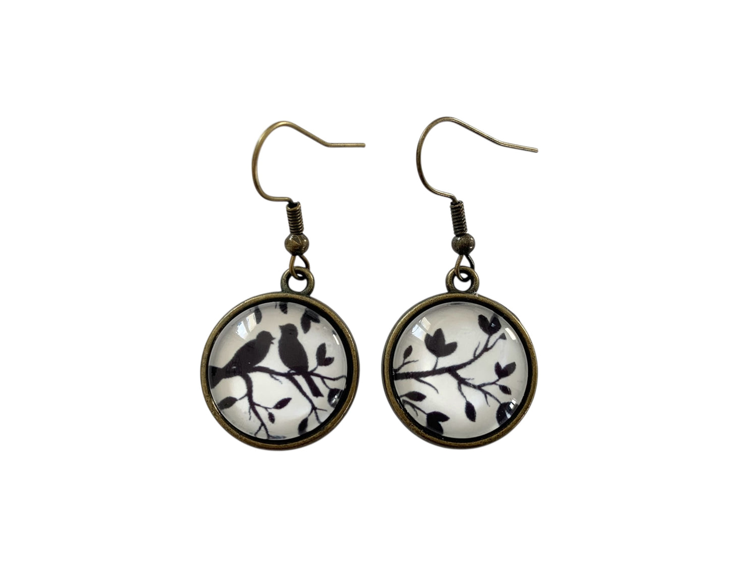 Boucles d’oreilles cabochons pendantes, bronze, asymétriques, arbre et oiseaux