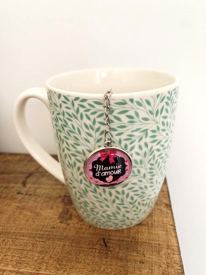 Infuseur à thé, boule à thé, forme coeur, avec pendentif cabochon en verre