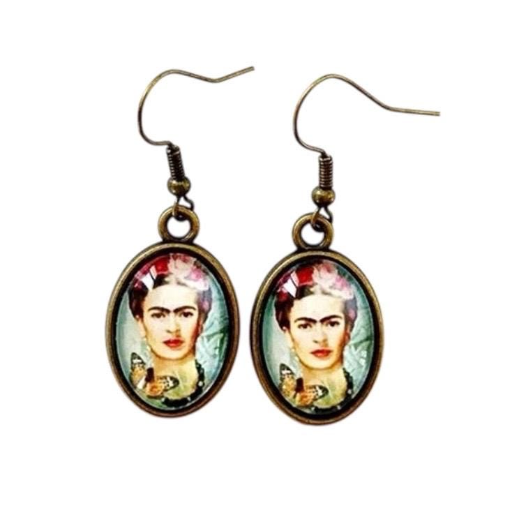 Boucles d’oreilles cabochon bronze,  Frida kahlo  peinture art papillon portrait