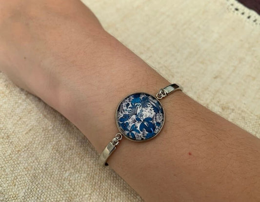 Bracelet, cabochon en verre, argenté, fleurs tropicales bleues