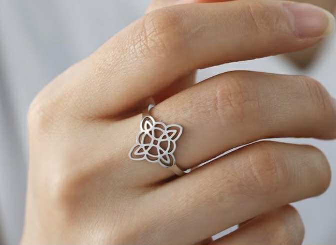 Bague élégante Lumière pure - ajustable en acier inoxydable
