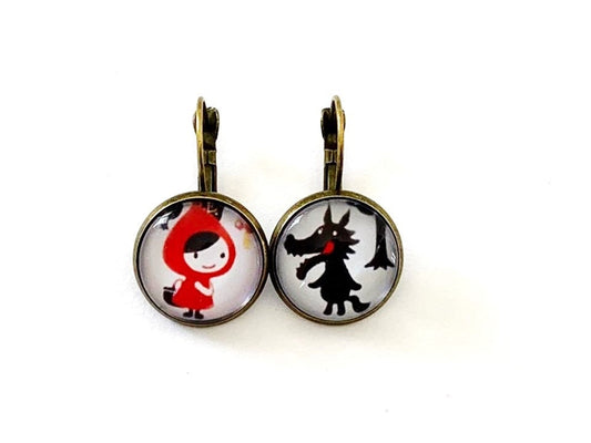 Boucles d'oreilles cabochon pendantes dormeuses bronze, chaperon rouge et loup,  cabochon verre